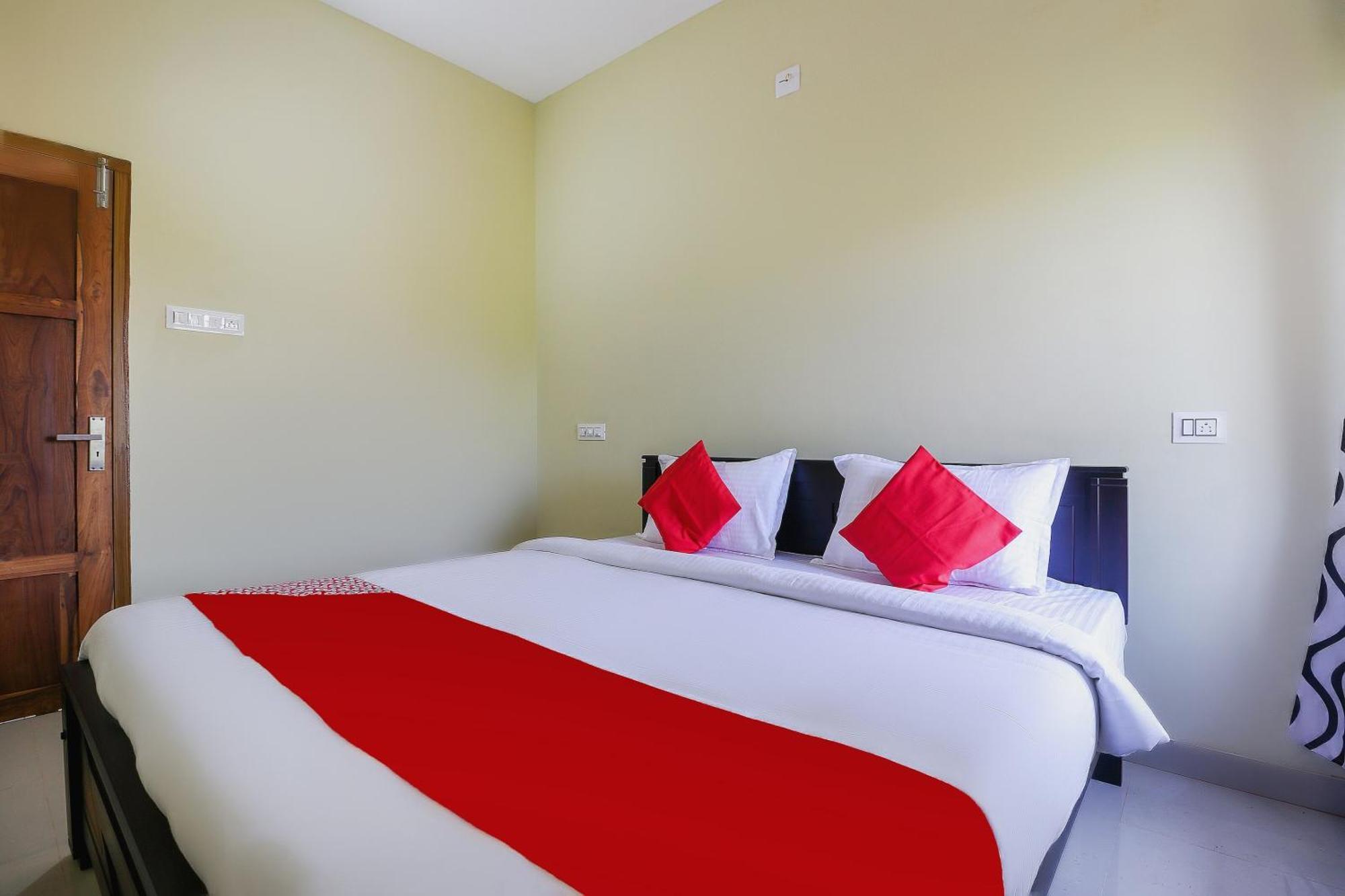 Liberty Apartments Kannur Esterno foto