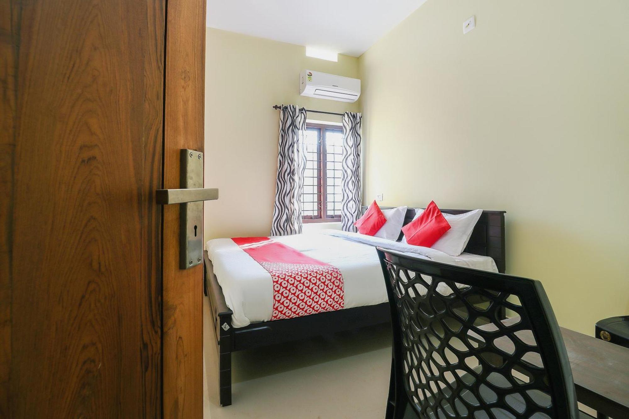 Liberty Apartments Kannur Esterno foto