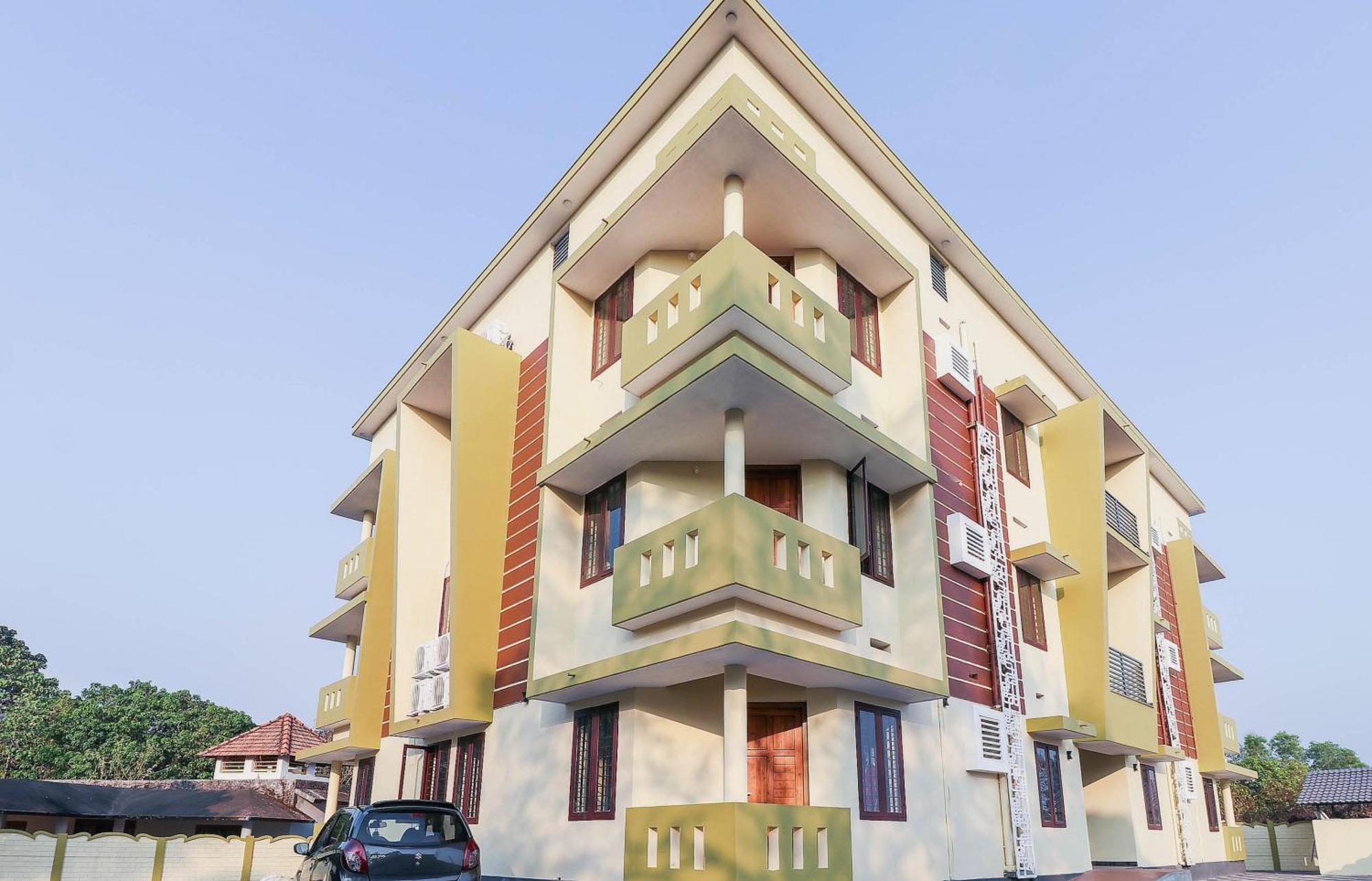 Liberty Apartments Kannur Esterno foto
